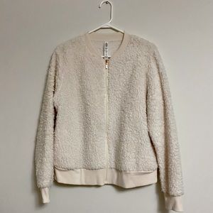 Brand: Ripzone; Faux Fur Light Coat; White; Large